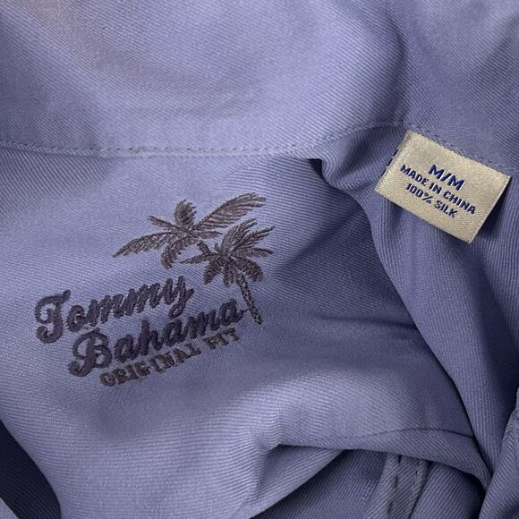 Tommy Bahama Medium Original Fit 100% Silk Hawaiian Aloha Shirt Blue Vacation - Picture 3 of 4